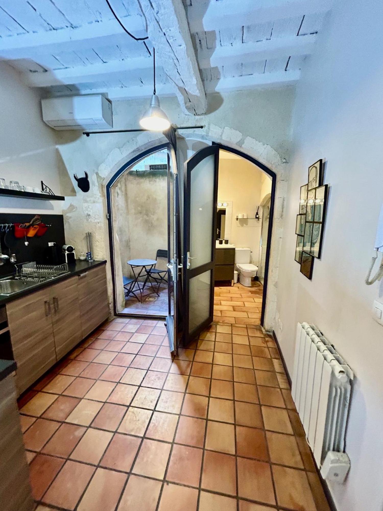 Vernon Apartment Arles